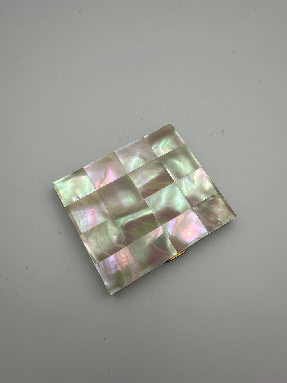 vintage mother-of-pearl powder compact striking checkerboard mosaic 50’s